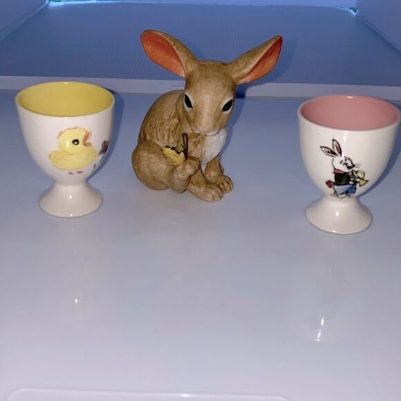 Vintage Egg Cups And Hand Paintedted Ceramic Bunny Rabbit Easter Set - Picture 3 of 14